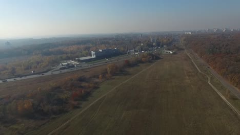 Campo-en-las-afueras-de-Kiev.-Dron.-Vista-desde-arriba.-Dron.