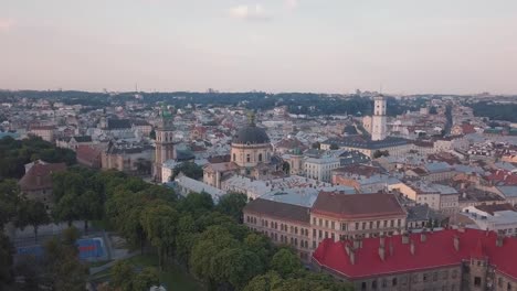 Aerial-City-Lviv,-Ukraine.-European-City.-Popular-areas-of-the-city.-Town-Hall