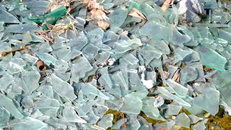 Lots-of-broken-glass-pieces-on-the-ground