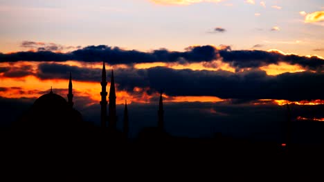 Timelapse-view-of-Istanbul-cityscape-with-famous-Suleymaniye-mosque-at-sunset