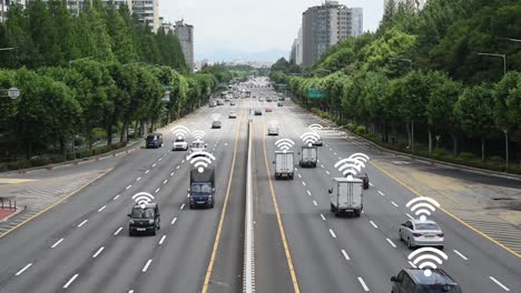 Concepto-de-coche-de-conducción-sí-mismo.