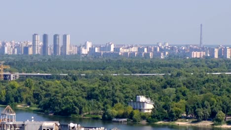 Panorama-Videoclip-Ansichten-der-Böschung-des-Dnjepr