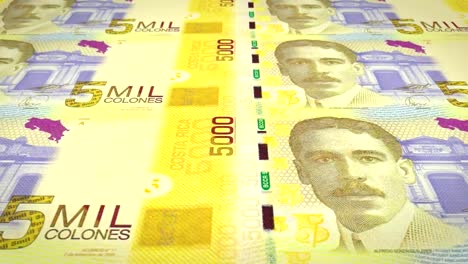 Banknotes-of-five-thousand-colones-of-Costa-Rica,-cash-money,-loop