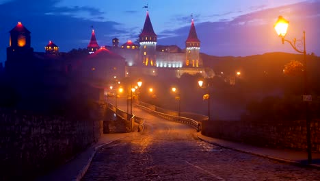 Coche-de-noche-luz-castillo