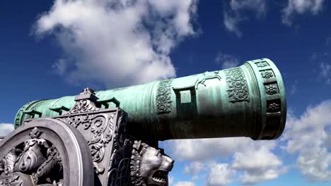 Tsar-Cannon-against-the-sky,-Moscow-Kremlin,-Russia