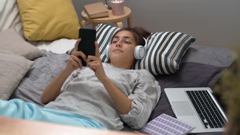 Young-Woman-Resting-in-Bed