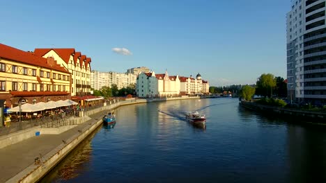 Antenne:-Die-Fischerei-Dorf-von-Kaliningrad,-Russland