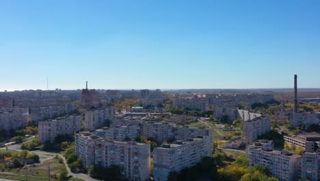 Aerial-Video...-Mariupol-Ukraine.-Blick-aus-der-Vogelperspektive-der-Gebäude