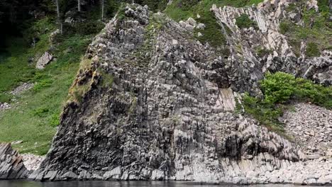 Basalte-Rock-auf-Kunaschir-Insel