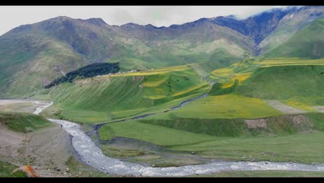 Sights-of-Georgia-and-military-Georgian-road