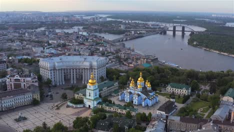 Aerial-view-of-St.-Michael-Golden-Domed-Monastery,-Ministry-of-Foreign-Affairs-and-Saint-Sophia-Cathedral-in-Kiev,-Ukraine