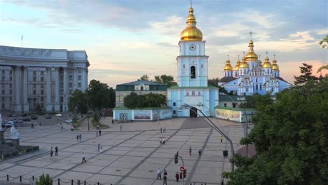 Aerial-view-of-the-St.-Michael's-Cathedral-and-the-Ministry-of-Foreign-Affairs,-Kyiv