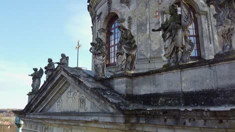 Römisch-katholische-Kirche-Aerial,-Ukraine