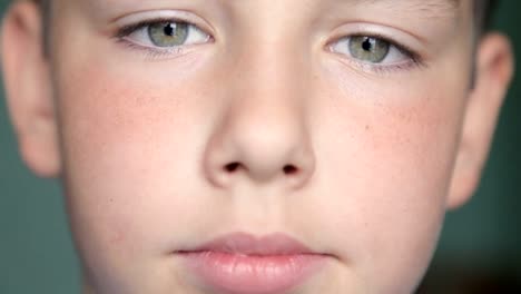 Child-portrait,-boy-looks-at-the-camera