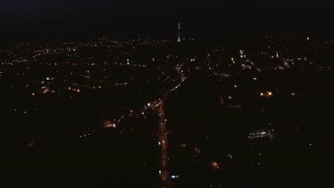 Stadt-bei-Nacht-