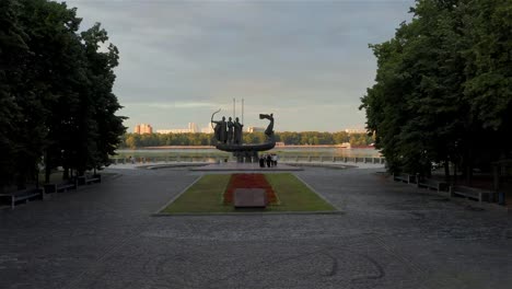 Monument-to-the-founders-of-Kyiv.-Kyi,-Schek,-Horev-and-their-sister-Lybid.