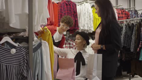 Happy-Paraplegic-Woman-and-Female-Friends-Shopping