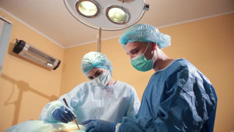 hospital,-surgical-Department,-doctors-and-nurses-do-the-operation