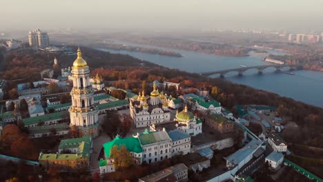 Aerial-view-of-Kiev-Pechersk-Lavra-in-autumn,-Kiev