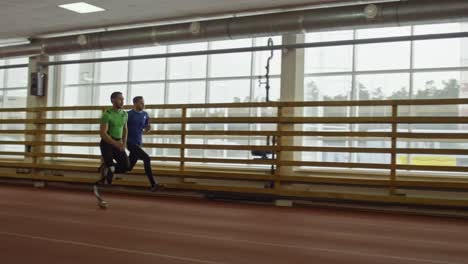 Paralympic-Runner-Training-with-Athlete