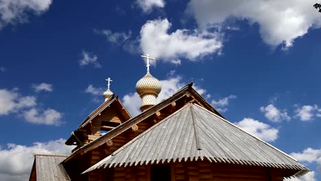 Moderne-hölzerne-orthodoxe-Kirche-in-Moskau,-Russland