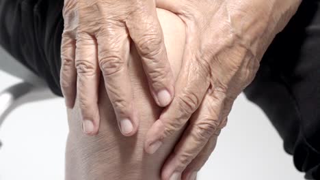 Knee-Pain,-Functional-Impairment-in-Elderly