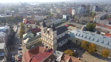 The-historic-center-of-Ivano-Frankivsk-city,-Ukraine,-with-city-hall-building.