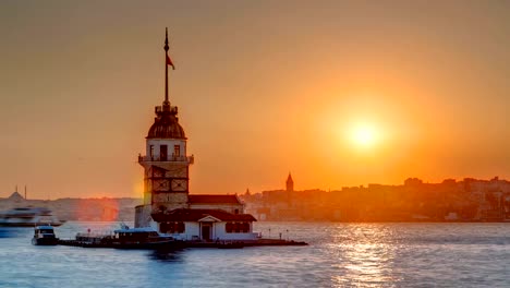 Maidens-tower-with-beautiful-sunset-timelapse-in-istanbul,-turkey,-kiz-kulesi-tower