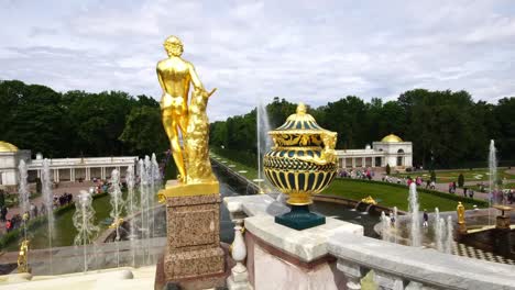 Fountains,-sculpture-and-vase-at-the-Grand-Palace-park-Peterhof,-Saint-Petersburg,-Russia