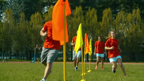 Slow-Motion-Schuss-der-Fußballer-training