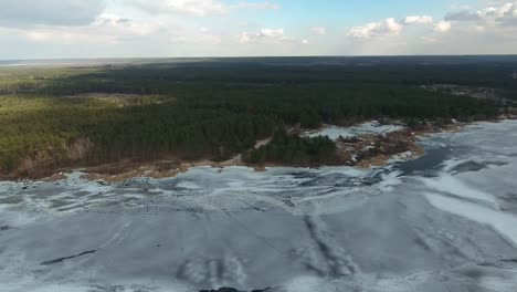 Aerial-photography-of-the-Dnieper-River-from-a-bird's-eye-view.