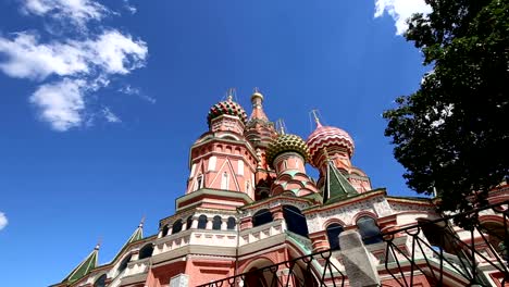 Saint-Basil-cathedral-(-Temple-of-Basil-the-Blessed),-Red-Square,-Moscow,-Russia