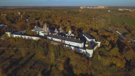 Savvino-Storozhevsky-Monastery-in-Zvenigorod---Moscow-region---Russia---aerial-video