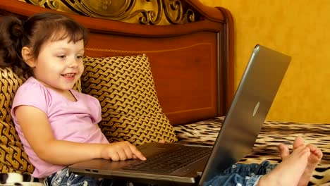 Emotions-of-a-child-with-a-laptop