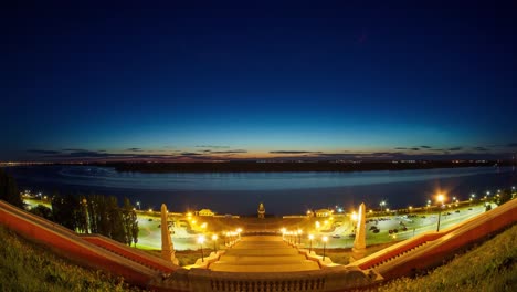 Un-timelapse-de-horizonte-que-va-de-la-tarde-a-la-mañana.