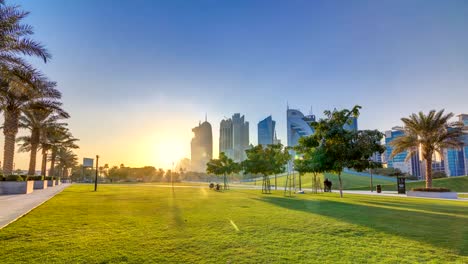 El-timelapse-de-barrio-altos-de-Doha-al-atardecer