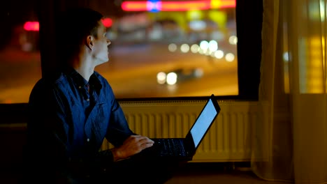 social-network-addiction-idle-leisure-man-laptop