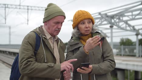 Senior-Couple-on-Train-Station