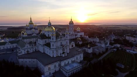 Aerial-view-of-Holy-Dormition-Pochayiv-Lavra,-an-Orthodox-monastery-in-Ternopil-Oblast-of-Ukraine.-Eastern-Europe