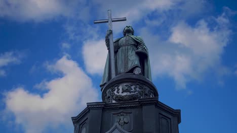 Clouds-Time-Lapse-Over-VOLODYMYR-THE-GREAT-Kiev-Ukraine