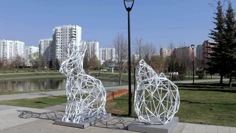 Las-figuras-de-Pascua-en-el-Parque