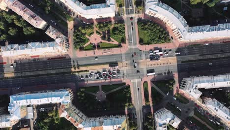 Vista-aérea-del-hermoso-paisaje-urbano-de-los-edificios-de-gran-altura