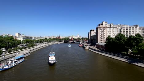 Moskva-River-and-the-Kremlin-(day),-Moscow,-Russia--the-most-popular-view-of-Moscow