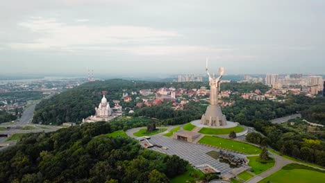 Aerial-view-of-the--Motherland-Monument-also-known-as-Rodina-Mat',-devoted-to-the-Wold-War-II.-Kiev,-Ukraine