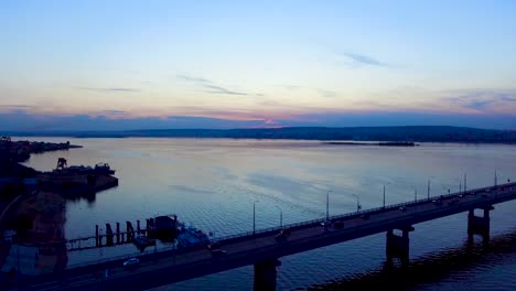 Der-Rückgang-über-die-Abendbrücke