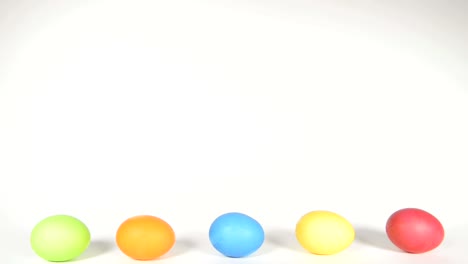 Ostern-Eier-auf-Weiß-