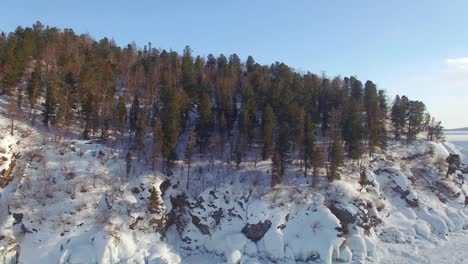 Encuesta-de-4-K.-de-antena-desde-el-aire.-Invierno.-Lago-Baikal