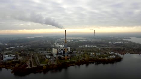 Garbage-incineration-plant.-Waste-incinerator-plant-with-smoking-smokestack.-The-problem-of-environmental-pollution-by-factories.