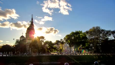 Die-Verkündigung-Kathedrale-Timelapse-bei-Sonnenuntergang,-Charkow,-Ukraine