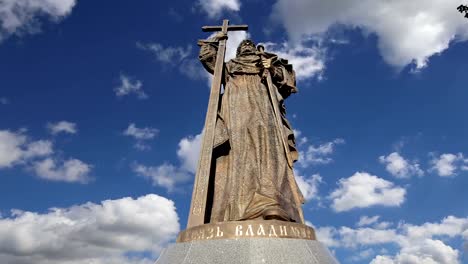 Monument-to-Holy-Prince-Vladimir-the-Great-on-Borovitskaya-Square-in-Moscow-near-the-Kremlin,-Russia.--The-opening-ceremony-took-place-on-November-4,-2016